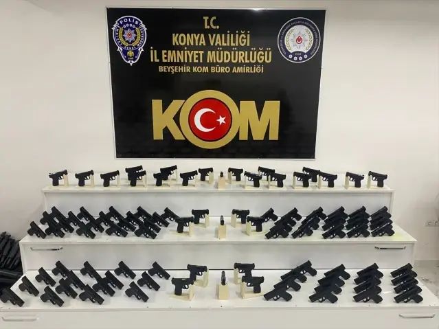 Beyşehir'de Düzenlenen Operasyonda 250 Ruhsatsız Tabanca Ele Geçirildi