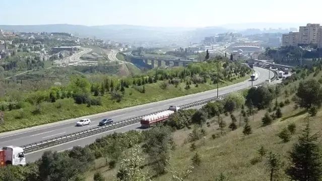 Kocaeli'de Ramazan Bayramı Trafik Yoğunluğuna Karşı Ağır Araçlara Giriş Yasağı