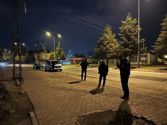 Kayseri'de Bıçaklı Kavga: İki Kardeş Yaralandı