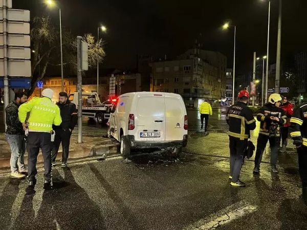 Kocasinan'da Çarpışma: İki Sürücü Yaralandı