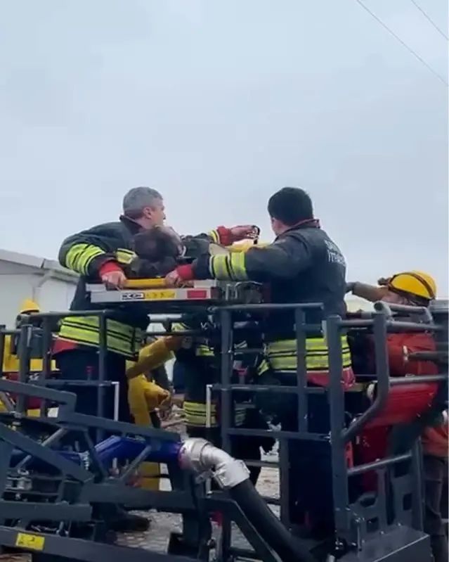 Bafra'da İnşaat İşçisi Düşerek Yaralandı