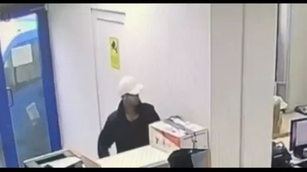 İstanbul’da Kargo Dolandırıcılığı Şebekesi Çökertildi