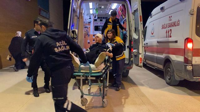 Bursa İnegöl'de Sopalı Kavga: 3 Kişi Yaralandı