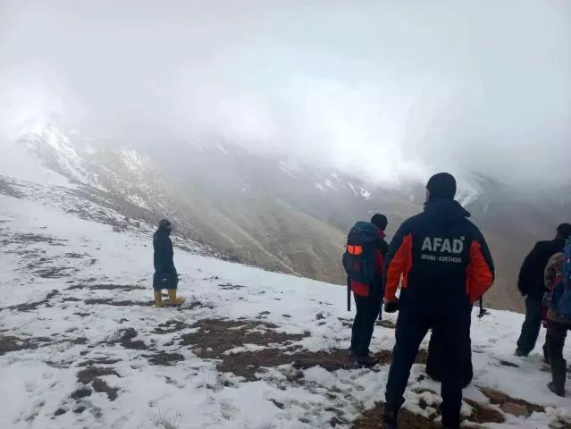 Kaybolan Amatör Dağcı Umut Tanrıkulu İçin Aramalar İzmir Kiraz'da Sürüyor