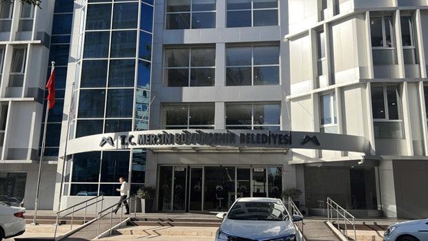 Mersin Büyükşehir Belediyesi'nde İhaleye Fesat ve Rüşvet Soruşturması Kapsamında Operasyon