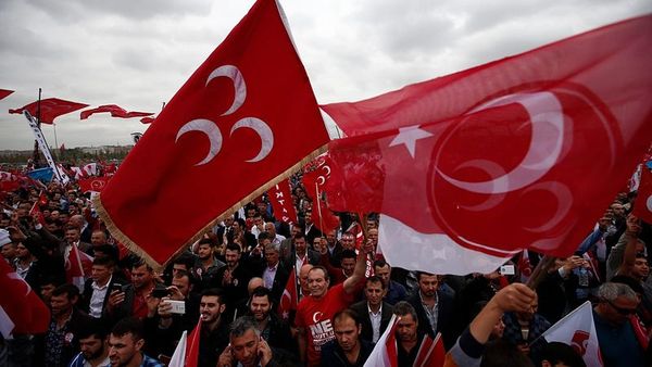 MHP İstanbul İl ve 39 İlçe Teşkilatı Resmen Feshedildi