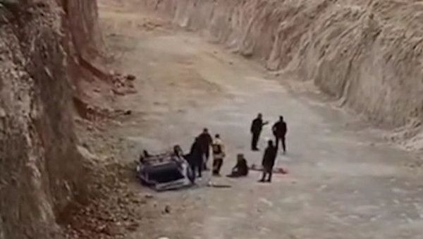 Şanlıurfa'da Otomobil 8 Metrelik Çukura Düştü: 1 Kişi Öldü