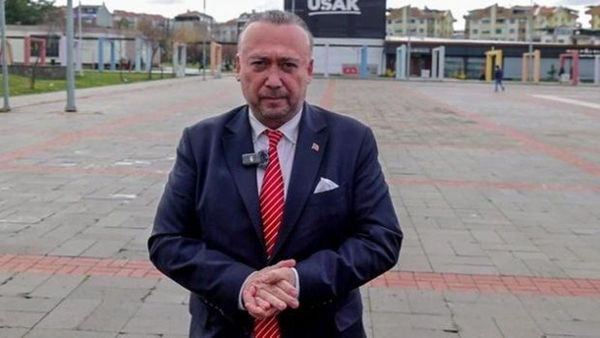 CHP’li Başkanlar Arasında Liyakat Tartışması: İmamoğlu İçin Yükselen Sesler, Sevgili İçin Özel Kadro İddiası