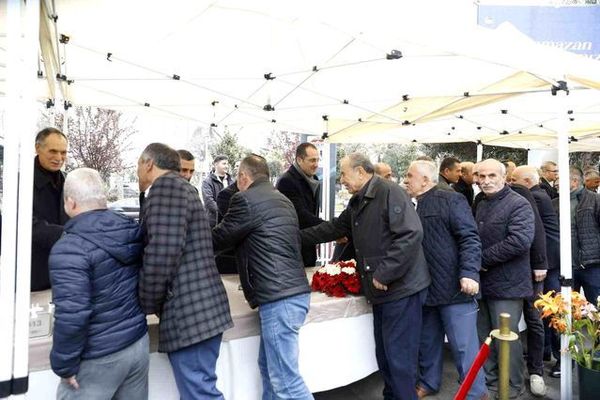 Akçaabat’ta Ramazan Bayramı Geleneksel Bayramlaşma Töreniyle Kutlandı