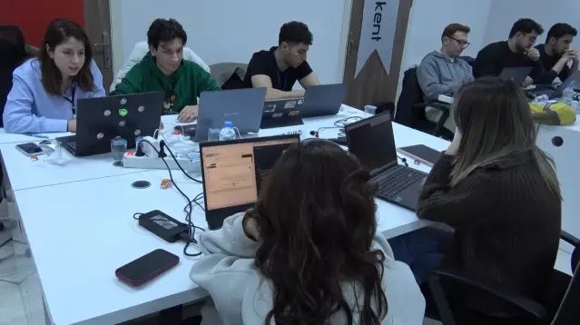 TUA Astro Hackathon Sivas'ta 18 Takımla Başladı
