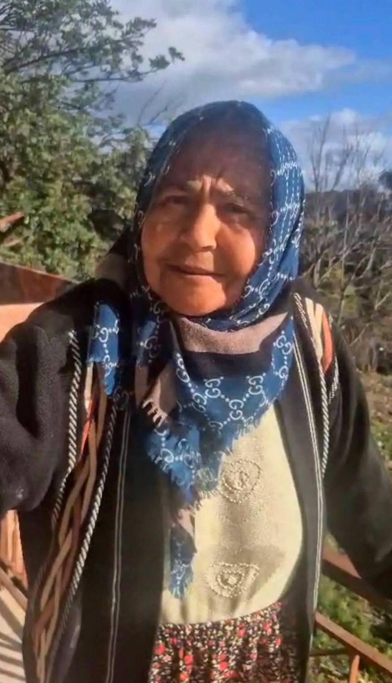 Antalya Serik'te Yangında Mahsur Kalan 84 Yaşındaki Kadın Hayatını Kaybetti