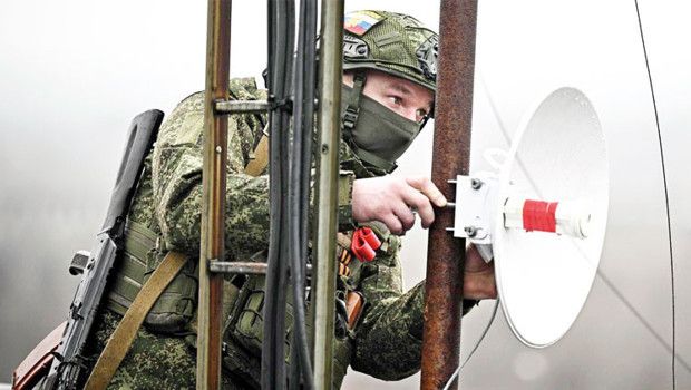 Elon Musk, Starlink ile Rusya’ya Darbe Vurdu; Ukrayna Topraklarını Geri Aldı