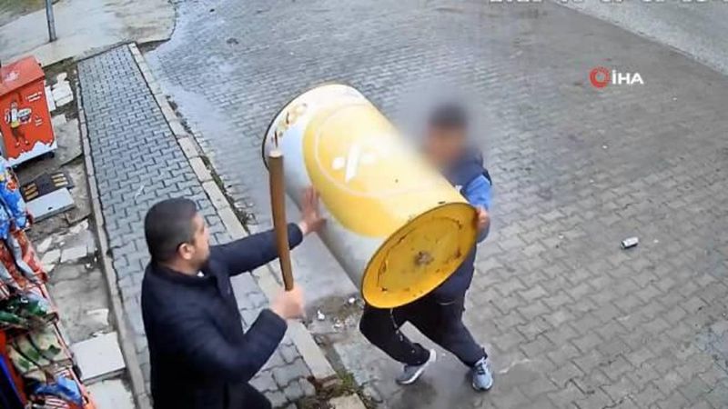 Afyonkarahisar'da Tekel Bayisinde Şok Edici Kavga Güvenlik Kamerasında