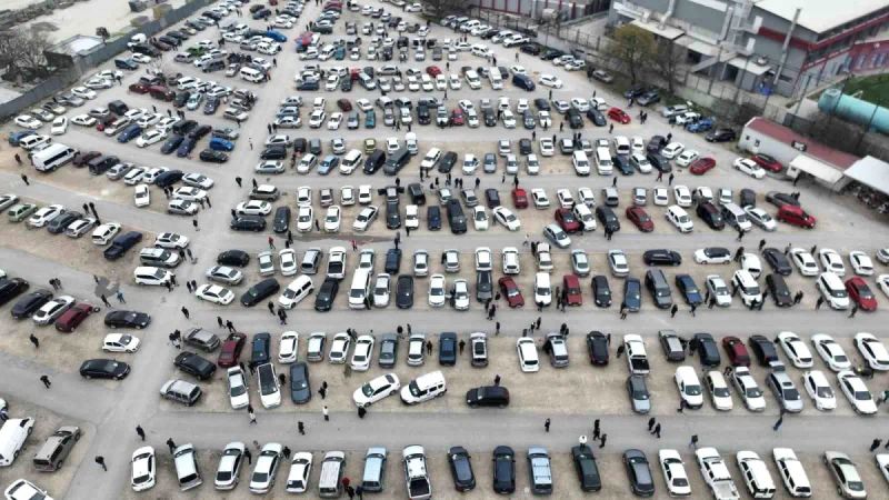 Bursa İkinci El Otomobil Pazarında Bayram Öncesi Alım Satım Durdu