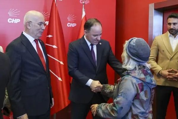 CHP, Ramazan Bayramında Siyasi Partilerle Bayramlaşma Programı Düzenledi