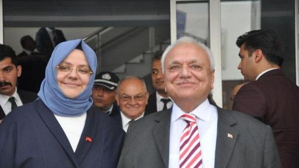 Eskişehir’de Zincirleme Kaza: Eski Bakanlar Atilla Koç ve Zehra Zümrüt Selçuk Yaralandı