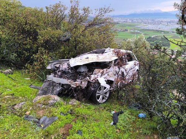 Gaziantep Nurdağı'nda Devrilen Araçta Sürücü Hayatını Kaybetti