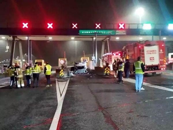 Pendik'te Kuzey Marmara Otoyolu’nda Kaza: 2 Kişi Yaralandı