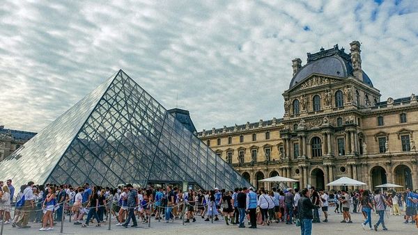Fransa, 2025'te 102 Milyon Turistle Dünyanın En Çok Ziyaret Edilen Ülkesi Oldu