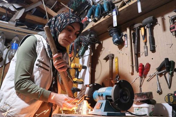 Yasemin Aktaş Mobilya Sektöründe Kendi Atölyesini Kurdu