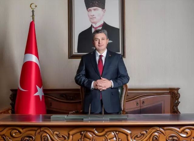 Antalya Valisi Hulusi Şahin'den Ramazan Bayramı Mesajı ve Trafik Uyarısı