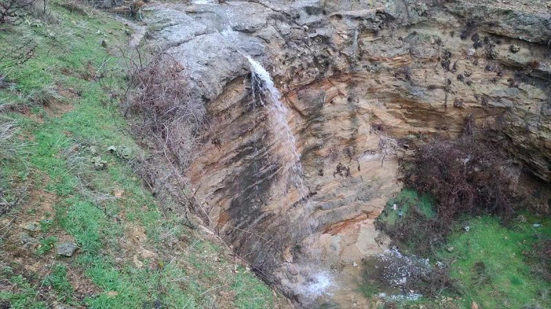 Beypazarı'nda Yağışlarla Canlanan Şelaleler Yeniden Akmaya Başladı