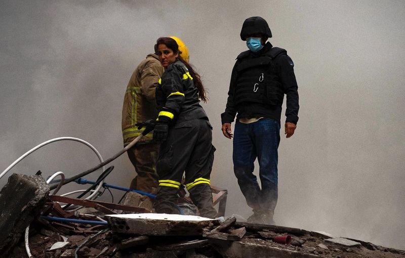 İsrail'in Lübnan'a Yoğun Hava Saldırıları Uluslararası Toplumca Kınandı