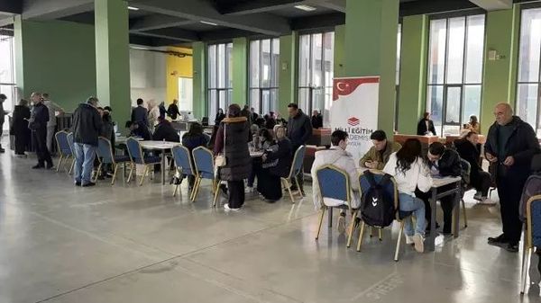 Kayseri'de Öğretmen Adayları İçin Milli Eğitim Akademisi Kayıtları Başladı