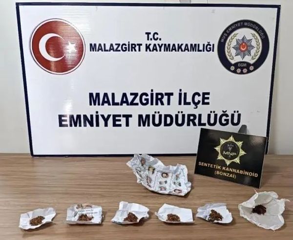 Muş’ta Narkotik Operasyonunda 762 Gram Skunk ve Sentetik Uyuşturucular Ele Geçirildi