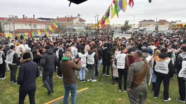 Tekirdağ'da DEM Parti'nin Nevruz Kutlamasında Halaylar Coşkuyla Çekildi