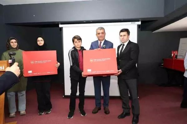 Milli Eğitim ve TSK Vakfı İş Birliğiyle Gençlere Milli Bilinç Tasarım Yarışması