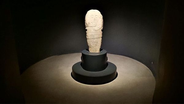 Erzurum'da Bulunan 2 Bin 500 Yıllık 'Taş Baba' Heykeli Türkiye'de Tek