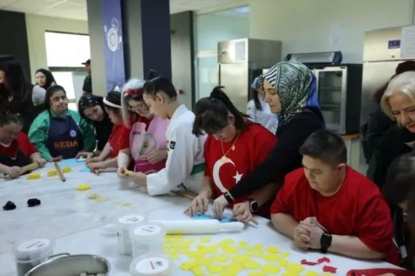 MTÜ'den Down Sendromlular İçin '+1 Üniversite Programı' Başladı