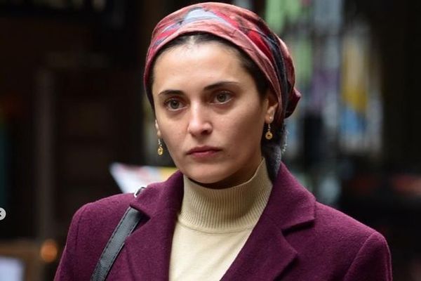 Aslıhan Gürbüz Ev İşlerinin Zorluğunu Paylaştı