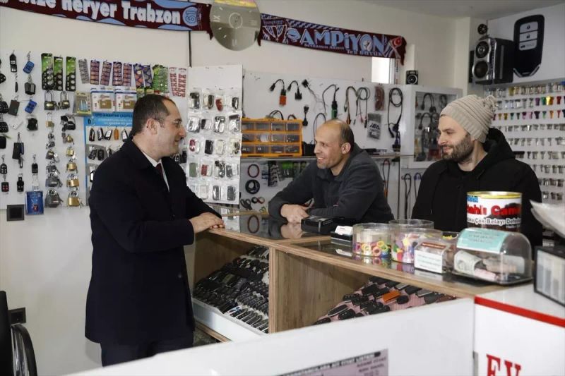 Başkan Ekim, Ramazan'da Esnaf Ziyaretlerini Sürdürüyor