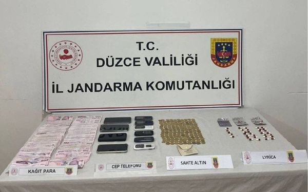 Düzce'de Sahte Altınla Dolandırıcılık Operasyonu: 4 Şüpheli Yakalandı