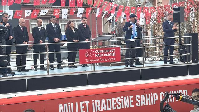 CHP Genel Başkanı Özel'den Erken Seçim Çağrısı: "Vatandaşa Sandık Koyalım"