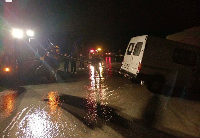 Ayvacık'ta Sağanak Yağış Ulaşımı ve Tarımı Olumsuz Etkiledi