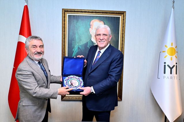 İYİ Parti Genel Başkanı Dervişoğlu, GİSADER ve Malatyalılar Federasyonu Heyetlerini Kabul Etti
