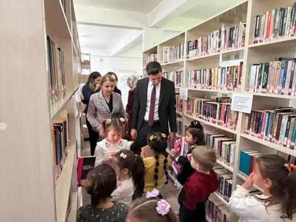 Kaymakam Naim Akar, Güdül İlçe Halk Kütüphanesi'ni Ziyaret Etti