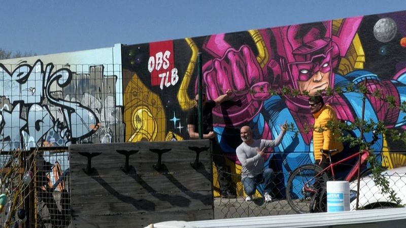 Berlin'de Süd Ost: Açık Hava Sokak Sanatı Galerisi Hayata Geçti