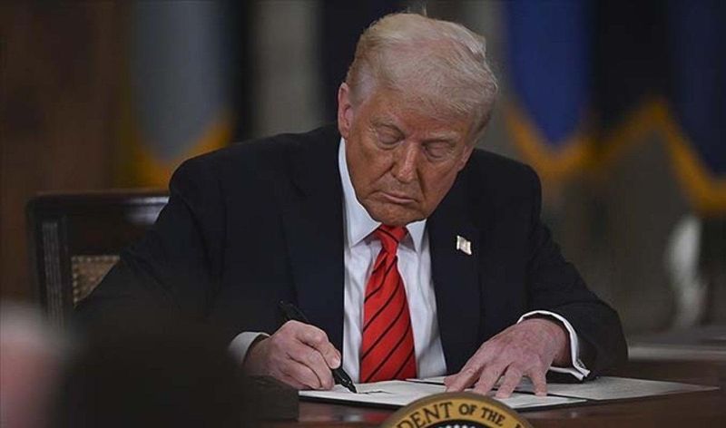 Trump: İran'da Rejim Değişikliği En İyi Senaryo, İkinci Uçak Gemisi Yolda