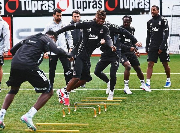 Sergen Yalçın, Beşiktaş'ta Jota Silva'nın Kalmayacağını Açıkladı