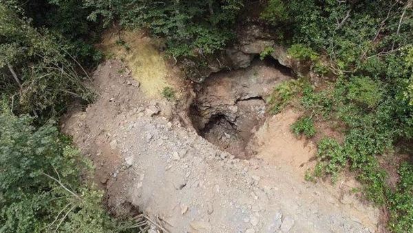 Samsun'da İzinsiz Kazı Yapan 4 Şüpheli Suçüstü Yakalandı