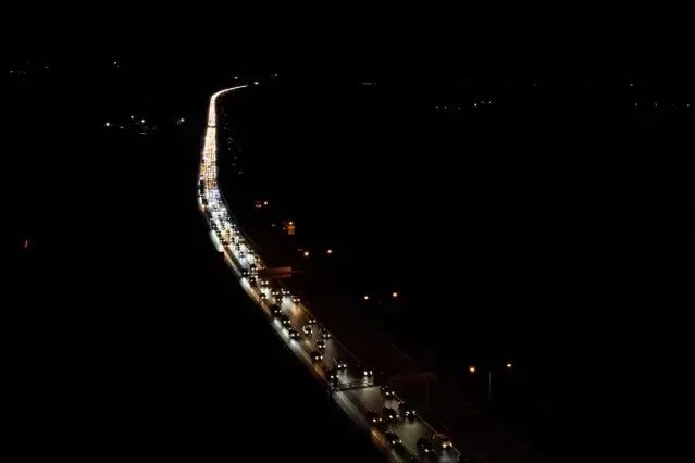 Ankara Girişinde Bayram Dönüşü Trafiği Yoğunlaştı