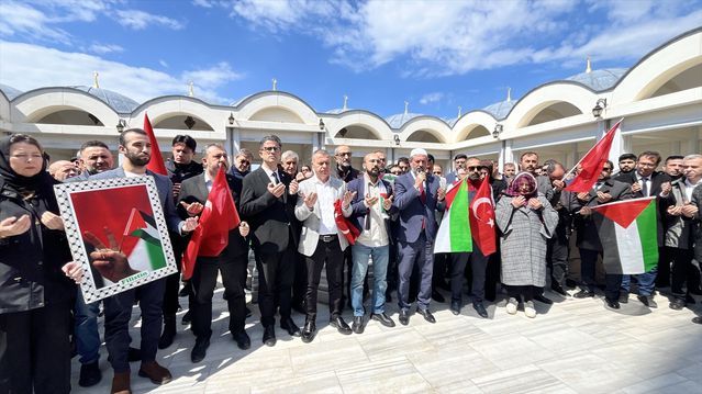 İsrail'in Filistin'e Yönelik Uygulamaları Bilecik ve Çanakkale'de Protesto Edildi