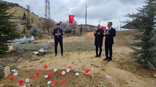 Erol Keleş, Şehit Polis Seçkin Yalçın’ın Ailesini Keban’da Ziyaret Etti