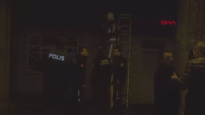 Bursa Osmangazi'de Tek Katlı Evde Çıkan Yangın Kontrol Altına Alındı