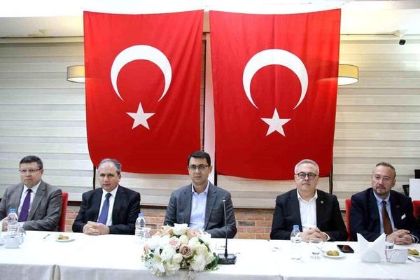 Uşak Protokolü Bayramlaşma Töreninde Bir Araya Geldi