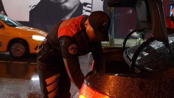 Kadıköy'de Trafikte Anında Müdahale ve Sıkı Denetimler Yapıldı